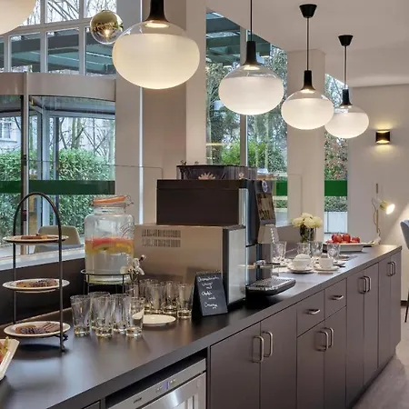 The Yard باد هونيف ام راين