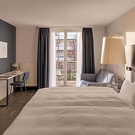 The Yard Hotel