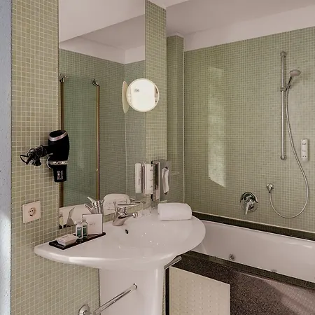 The Yard Hotel 4*